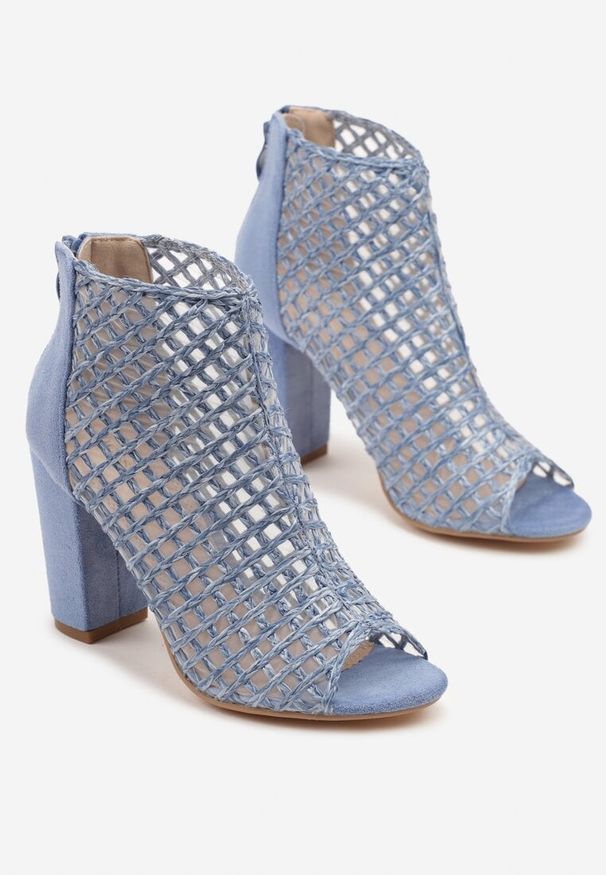 Born2be - Niebieskie Botki Vices na Obcasie z Siateczkową Cholewką Karhiris. Okazja: na co dzień. Kolor: niebieski. Materiał: jeans. Sezon: lato, wiosna. Obcas: na obcasie. Styl: elegancki, casual. Wysokość obcasa: średni