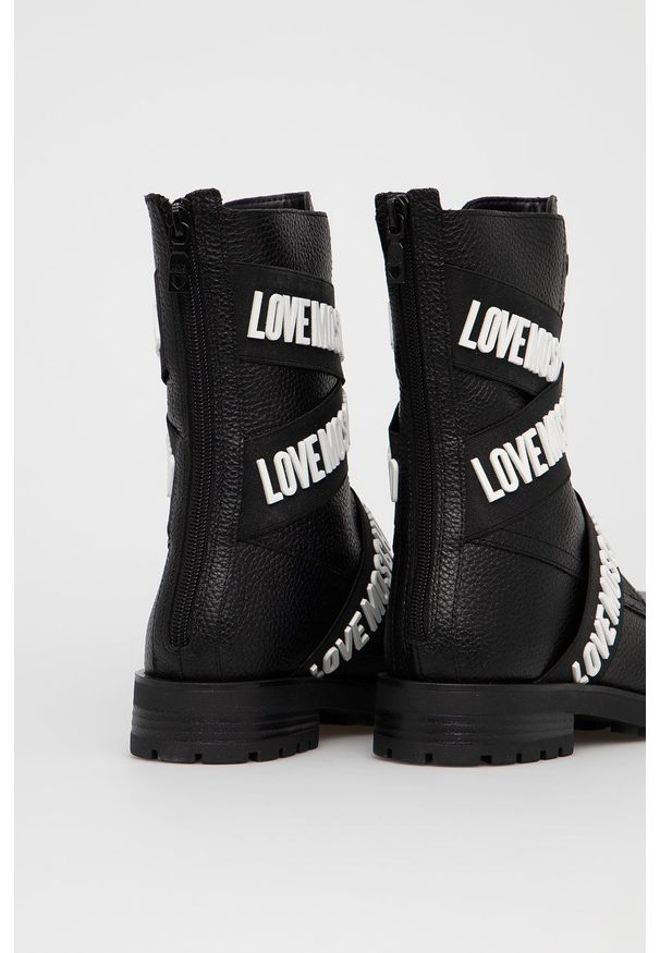 Love Moschino - Botki skórzane. Nosek buta: okrągły. Kolor: czarny. Materiał: skóra