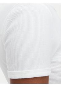 Calvin Klein Jeans T-Shirt LV047G816G Biały Slim Fit. Kolor: biały. Materiał: bawełna #4