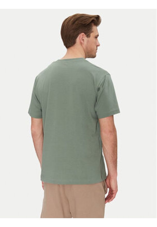New Balance T-Shirt MT51924 Zielony Relaxed Fit. Kolor: zielony. Materiał: bawełna