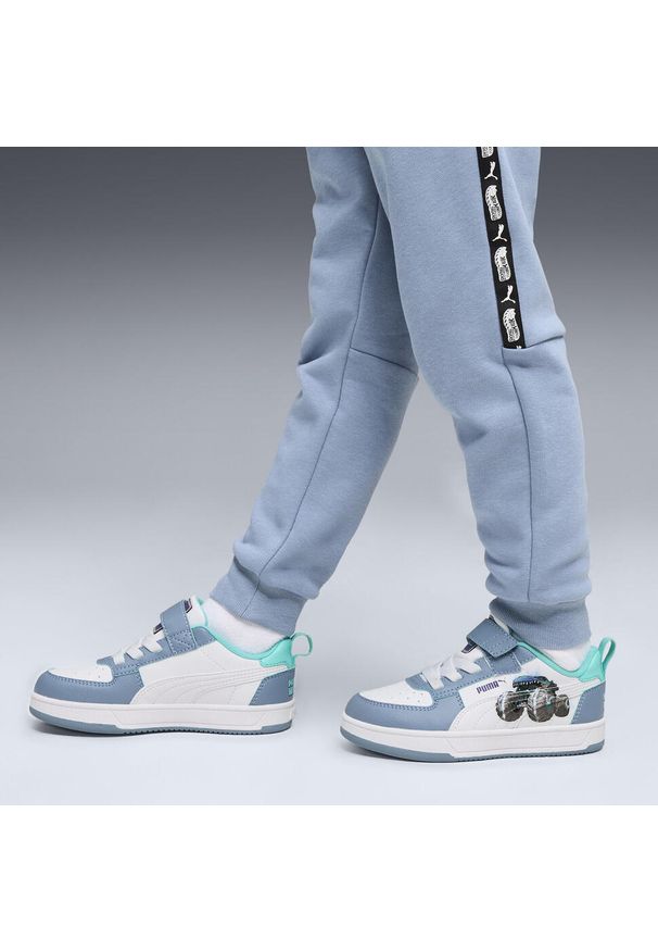 Puma - Dziecięce sneakersy Caven PUMA × HOT WHEELS™ MONSTER TRUCKS PUMA. Okazja: na uczelnię. Kolor: zielony, niebieski, wielokolorowy, biały. Sport: joga i pilates