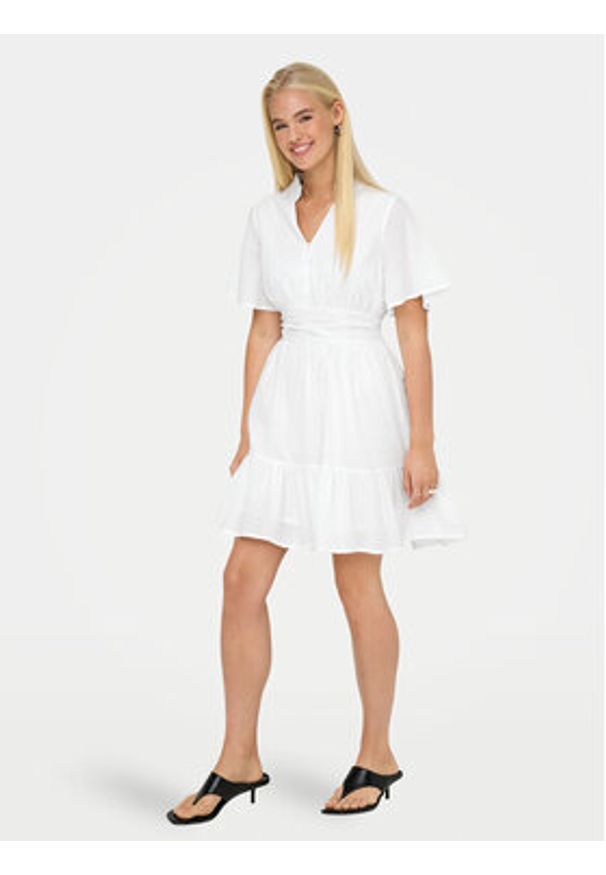 only - ONLY Sukienka codzienna Rarkel 15363615 Biały Regular Fit. Okazja: na co dzień. Kolor: biały. Materiał: bawełna. Typ sukienki: proste. Styl: casual