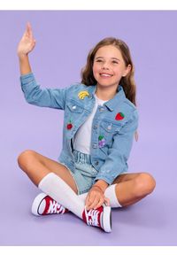 Sinsay - Kurtka jeansowa z naszywkami - niebieski. Kolor: niebieski. Materiał: jeans. Wzór: aplikacja