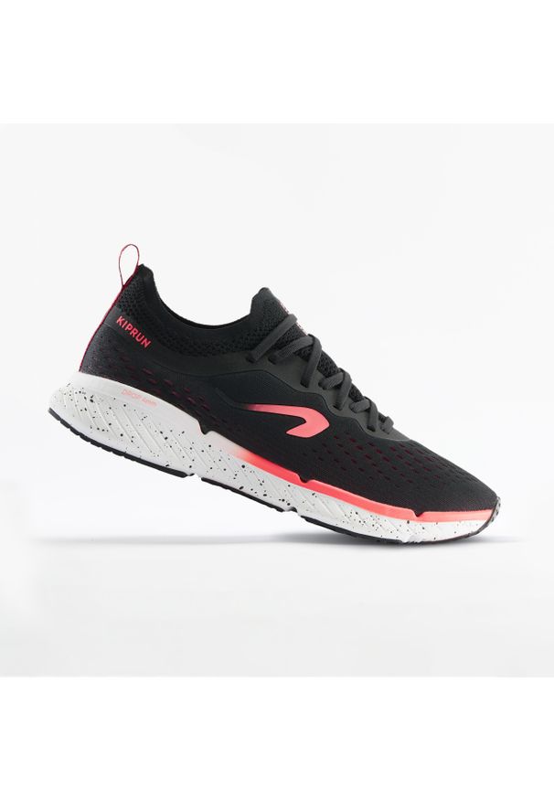 KIPRUN - Buty do biegania męskie Kiprun KN 500. Kolor: czarny. Wzór: geometria