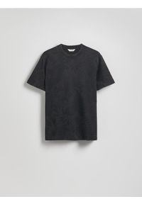 Reserved - T-shirt comfort z nadrukiem - czarny. Kolor: czarny. Materiał: bawełna, dzianina. Wzór: nadruk