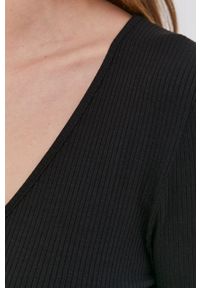 Samsoe & Samsoe - Samsoe Samsoe Sukienka kolor czarny maxi dopasowana. Kolor: czarny. Materiał: materiał, wiskoza, dzianina. Długość rękawa: długi rękaw. Wzór: gładki. Typ sukienki: dopasowane. Długość: maxi #5