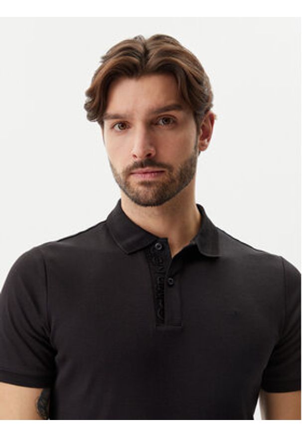 Calvin Klein Polo K10K114135 Czarny Regular Fit. Typ kołnierza: polo. Kolor: czarny. Materiał: bawełna