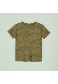 Reserved - Bawełniany t-shirt z napisami - Khaki. Kolor: brązowy. Materiał: bawełna. Wzór: napisy #1