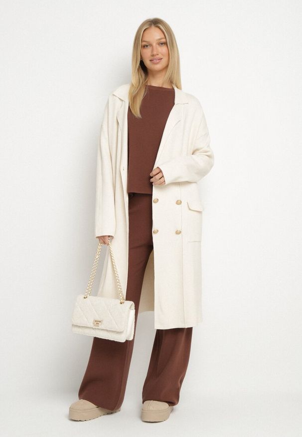 Born2be - Jasnobeżowy Długi Kardigan z Wiskozą na Guziki Arevira. Kolor: beżowy. Materiał: wiskoza. Długość: długie