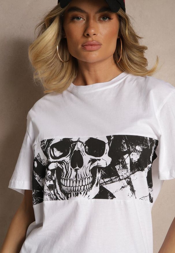 Renee - Biała Bawełniana Koszulka T-shirt z Nadrukiem Czaszki Lanavira. Okazja: na spotkanie biznesowe, do pracy, na co dzień. Kolor: biały. Materiał: bawełna. Wzór: nadruk. Styl: biznesowy, elegancki, rockowy, casual