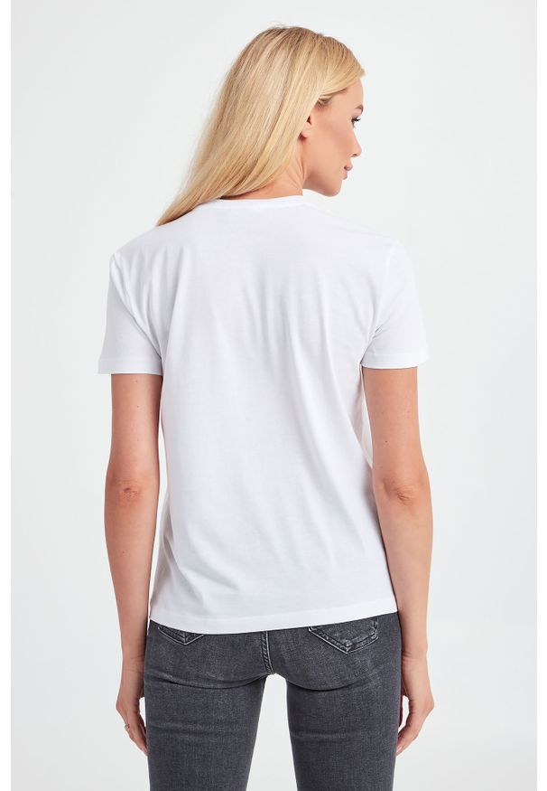 Emporio Armani - T-SHIRT EMPORIO ARMANI. Długość rękawa: krótki rękaw. Długość: krótkie. Wzór: nadruk