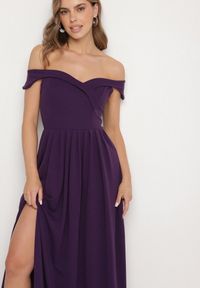 Born2be - Fioletowa Koktajlowa Rozkloszowana Sukienka z Hiszpańskim Dekoltem i Rozcięciem na Nogę Gralia. Okazja: na wesele, na ślub cywilny, na studniówkę. Kolor: fioletowy. Typ sukienki: rozkloszowane. Styl: wizytowy #2