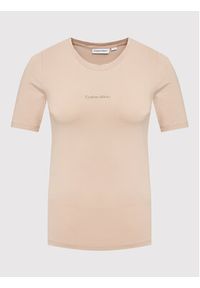 Calvin Klein T-Shirt Metallic Micro Logo K20K203754 Różowy Regular Fit. Kolor: różowy. Materiał: bawełna