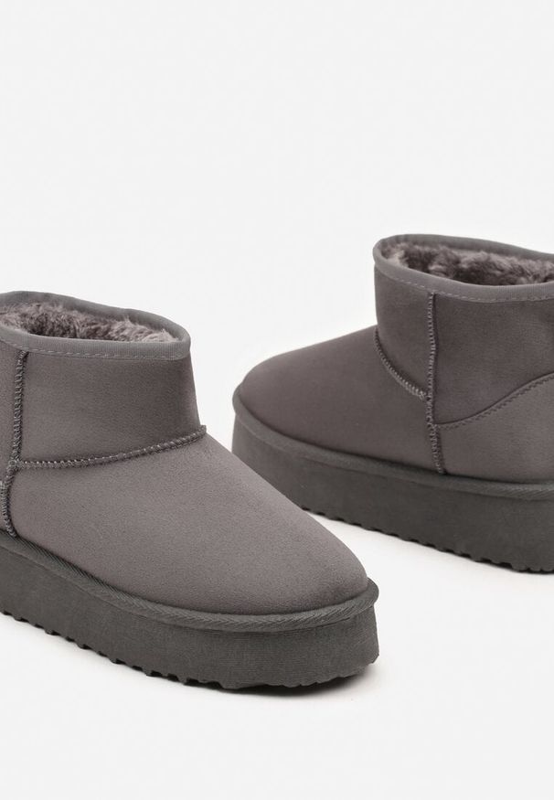 Born2be - Szare Śniegowce na Grubej Podeszwie Ozdobione Przeszyciami Vertilia. Okazja: na co dzień. Kolor: szary. Materiał: wełna, puch, jeans. Wzór: aplikacja. Sezon: zima. Styl: elegancki, casual