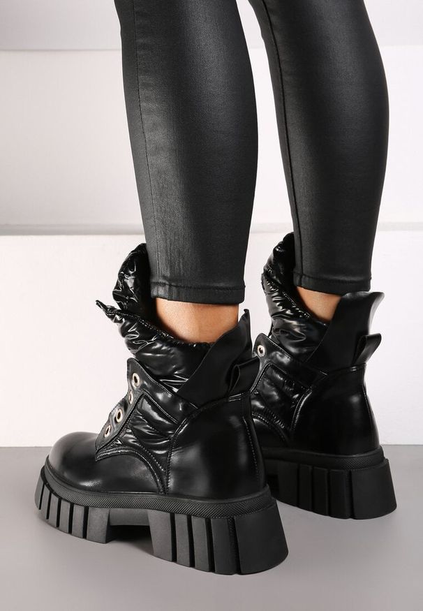 Born2be - Czarne Pikowane Botki na Grubej Tłoczonej Podeszwie Lerily. Kolor: czarny. Materiał: jeans. Wzór: aplikacja. Styl: elegancki