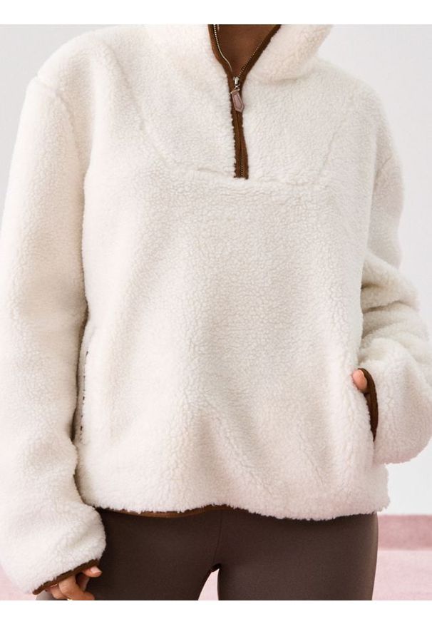 Sinsay - Bluza sherpa - kremowy. Kolor: kremowy