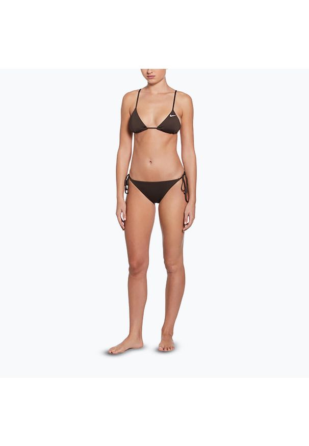 Góra od stroju pływackiego Nike Essential Triangle Bikini. Kolor: brązowy