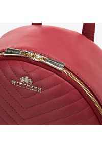 Wittchen - Damski plecak skórzany ukośnie pikowany czerwony. Kolor: czerwony. Materiał: skóra. Wzór: gładki, paski. Styl: elegancki #5