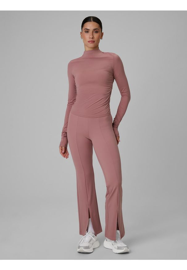 4f - 4F Spodnie treningowe z rozszerzanymi nogawkami damskie - różowe L. Stan: podwyższony. Kolor: różowy. Materiał: skóra. Długość: długie. Sport: fitness