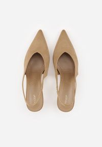 Renee - Ciemnobeżowe Czółenka VICES Typu Slingback na Geometrycznej Szpilce Aziressa. Kolor: beżowy. Wzór: geometria. Obcas: na obcasie. Styl: elegancki. Wysokość obcasa: średni #8