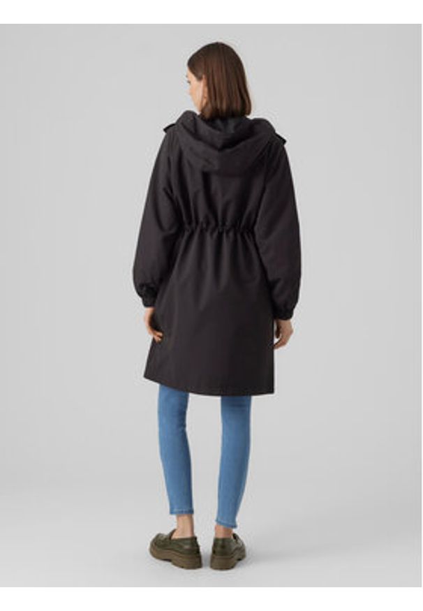 Vero Moda Parka Pernille Alison 10282329 Czarny Regular Fit. Kolor: czarny. Materiał: syntetyk