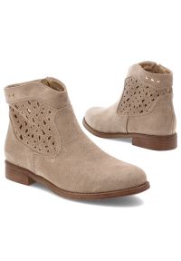 Beżowe Botki S.Barski Stylowe Obuwie Damskie. Okazja: na co dzień. Kolor: beżowy. Materiał: zamsz, materiał. Szerokość cholewki: normalna. Wzór: ażurowy. Obcas: na obcasie. Styl: elegancki. Wysokość obcasa: średni #7