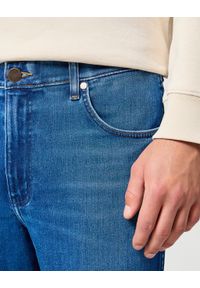Wrangler - MĘSKIE SPODNIE JEANSOWE WRANGLER RIVER STERLING 112356838