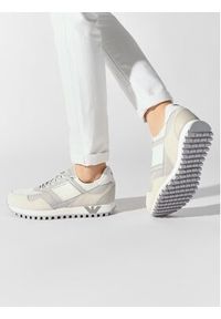 Emporio Armani Sneakersy X4X616 XN632 S730 Szary. Kolor: szary. Materiał: skóra, zamsz