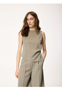 Reserved - Bluzka z lyocellem - warm olive. Materiał: tkanina