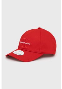 Calvin Klein Jeans czapka kolor czerwony. Kolor: czerwony. Materiał: bawełna. Wzór: aplikacja #1