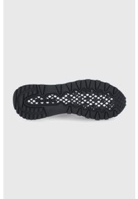 Reebok Classic Buty CL Legacy kolor czarny na platformie. Nosek buta: okrągły. Zapięcie: sznurówki. Kolor: czarny. Materiał: materiał. Szerokość cholewki: normalna. Obcas: na platformie. Model: Reebok Classic #5