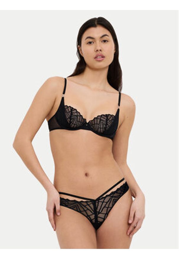 Triumph Stringi That Night In Vegas 10224867 Czarny. Kolor: czarny. Materiał: syntetyk