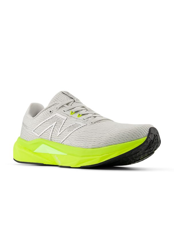 Buty męskie New Balance FuelCell Propel v5 MFCPR9N0 – szare. Okazja: na co dzień. Kolor: szary. Materiał: materiał, syntetyk, guma. Szerokość cholewki: normalna. Sport: fitness, bieganie