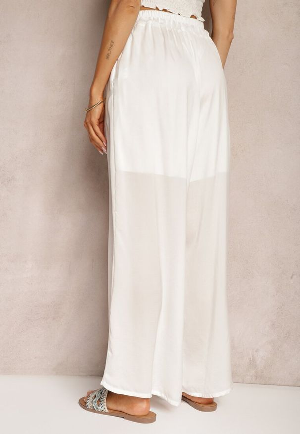 Renee - Białe Wiskozowe Spodnie Szerokie High Waist Rissalene. Okazja: do pracy, na spotkanie biznesowe. Stan: podwyższony. Kolor: biały. Materiał: wiskoza. Styl: elegancki, biznesowy