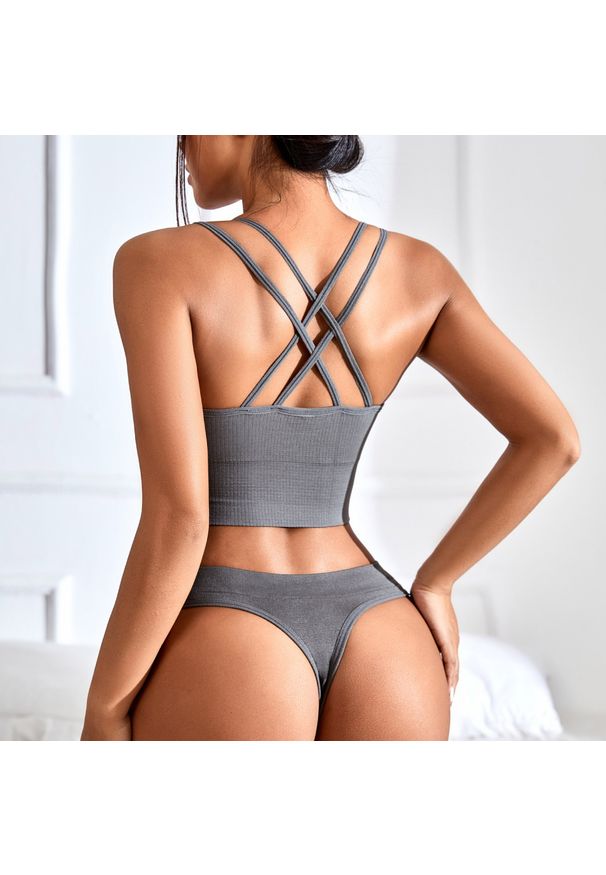 Intica - Komplet sportowy z elastycznego materiału na trening i co dzień Gwenna. Kolor: szary. Materiał: materiał