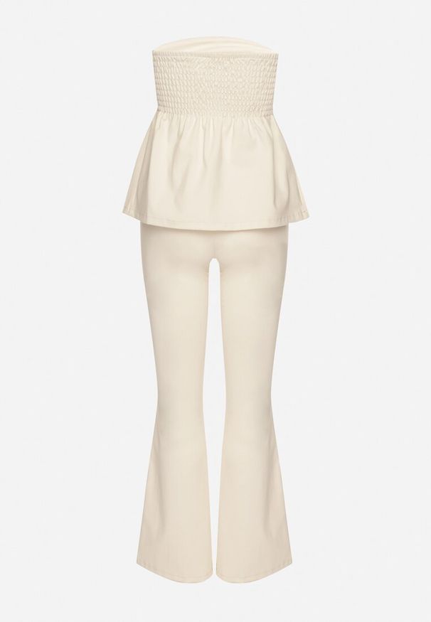 Born2be - Beżowy Komplet Top z Baskinką Zdobiony Guzikami i Spodnie Dzwony Sovkio. Kolor: beżowy. Wzór: aplikacja