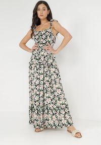 Born2be - Biało-Czarna Sukienka Agathice. Typ kołnierza: dekolt kwadratowy. Kolor: biały. Materiał: tkanina, wiskoza. Długość rękawa: na ramiączkach. Wzór: kwiaty. Styl: klasyczny. Długość: maxi #1