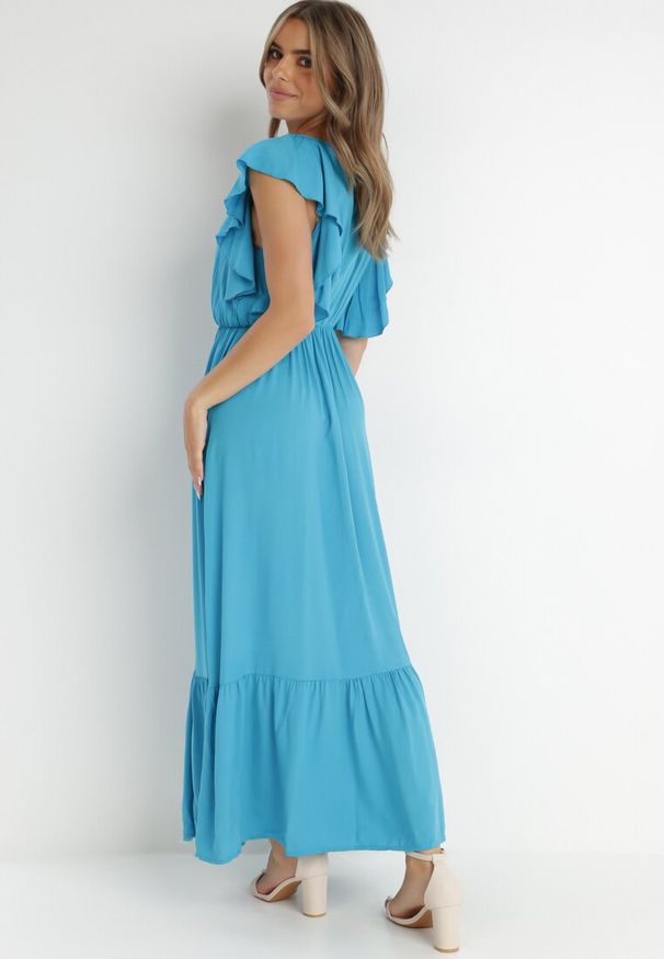 Born2be - Niebieska Sukienka z Wiskozy Aserus. Typ kołnierza: dekolt w kształcie V. Kolor: niebieski. Materiał: wiskoza. Wzór: jednolity, gładki. Typ sukienki: kopertowe. Długość: maxi