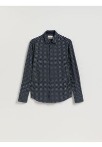 Reserved - Bawełniana koszula slim fit - granatowy. Kolor: niebieski. Materiał: bawełna