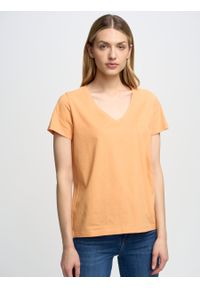 Big-Star - Koszulka damska z bawełny organicznej pomaraŅczowa Giaus 700. Okazja: na co dzień. Kolor: pomarańczowy. Materiał: bawełna. Wzór: haft, aplikacja. Styl: casual, klasyczny, elegancki #2