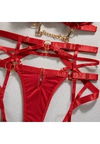 Intica - Komplet bielizny z pasem i łańcuszkiem elegancki design Hajnalka. Kolor: czerwony. Materiał: tkanina #6