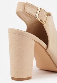 Born2be - Beżowe Sandały na Obcasie Vices ze Skórzaną Wkładką Felunetia. Okazja: na co dzień. Zapięcie: sprzączka. Kolor: beżowy. Materiał: skóra. Obcas: na obcasie. Styl: casual, elegancki. Wysokość obcasa: średni #9