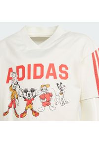Adidas - Zestaw adidas x Disney Mickey Mouse Tee. Okazja: na uczelnię. Kolor: czerwony, biały, wielokolorowy. Materiał: dresówka. Wzór: motyw z bajki. Styl: sportowy