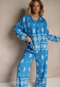 Renee - Niebieski Komplet w Stylu Etno Spodnie z Gumką w Pasie i Bluzka Oversize Eviralyn. Kolor: niebieski