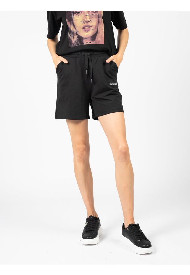 Silvian Heach Szorty | PGP22404SH | Kobieta | Czarny. Okazja: na co dzień. Stan: podwyższony. Kolor: czarny. Materiał: bawełna, elastan. Styl: casual