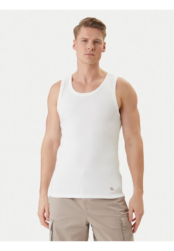 Calvin Klein Jeans Tank top LV04RF272G Biały Regular Fit. Kolor: biały. Materiał: bawełna