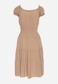 Born2be - Ciemnobeżowa Bawełniana Rozkloszowana Sukienka z Guzikami i Bufiastymi Rękawami Annivi. Okazja: na co dzień. Kolor: beżowy. Materiał: bawełna. Styl: elegancki, casual, klasyczny #7