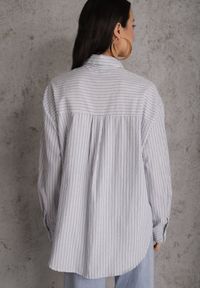 Renee - Niebieska Koszula z Bawełną w Paski z Haftowaną Aplikacją Serca Sewrona. Okazja: na co dzień. Kolor: niebieski. Materiał: bawełna. Wzór: aplikacja, haft, paski. Styl: casual, klasyczny #7