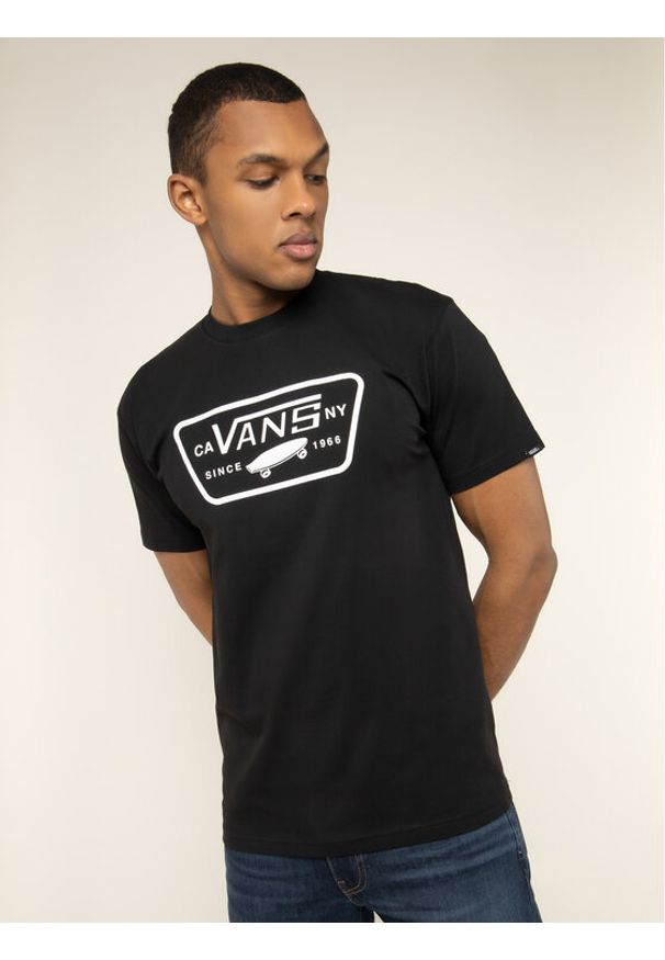 Vans T-Shirt Full Patch VN000QN8Y281 Czarny Classic Fit. Kolor: czarny. Materiał: bawełna