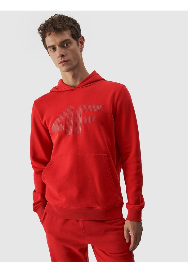 4f - 4F Bluza dresowa nierozpinana z kapturem męska - czerwona XXL. Okazja: na co dzień. Typ kołnierza: kaptur. Kolor: czerwony. Materiał: dresówka. Wzór: nadruk, ze splotem, gładki. Styl: casual, sportowy